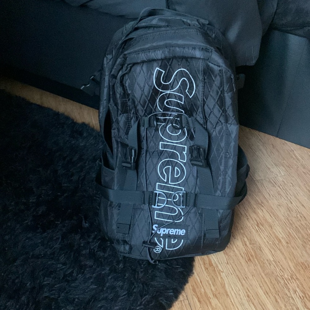 SUPREME BACKPACK